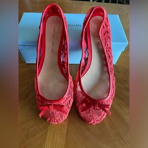 ❤️Red Lace Antonio Milano Flats Size 9 ❤️